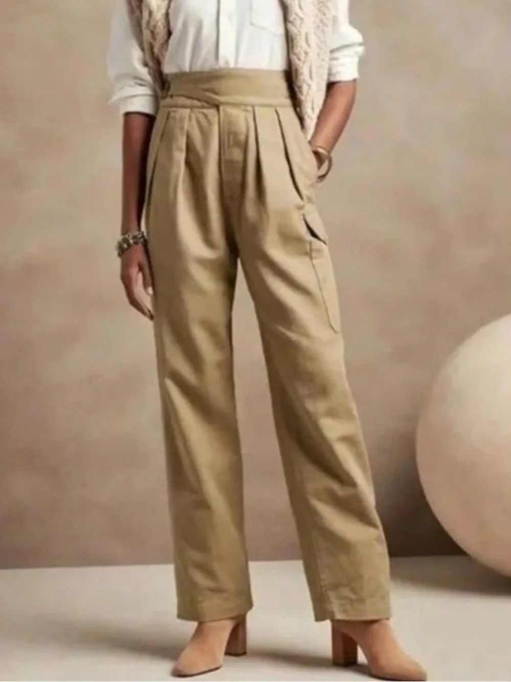 Banana Republic Heritage Explorer High-Waist Pleated Khaki Wide-Leg linen Pants